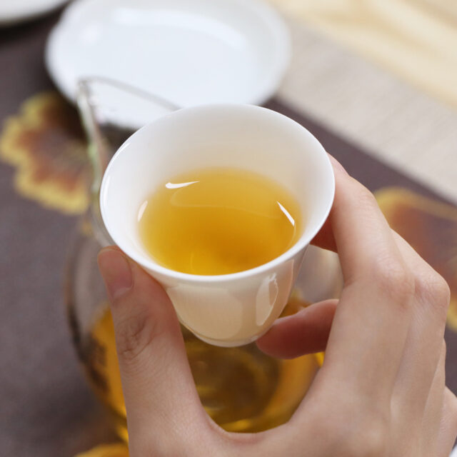 小神農架野茶（ショウシンノウカ ヤチャ）